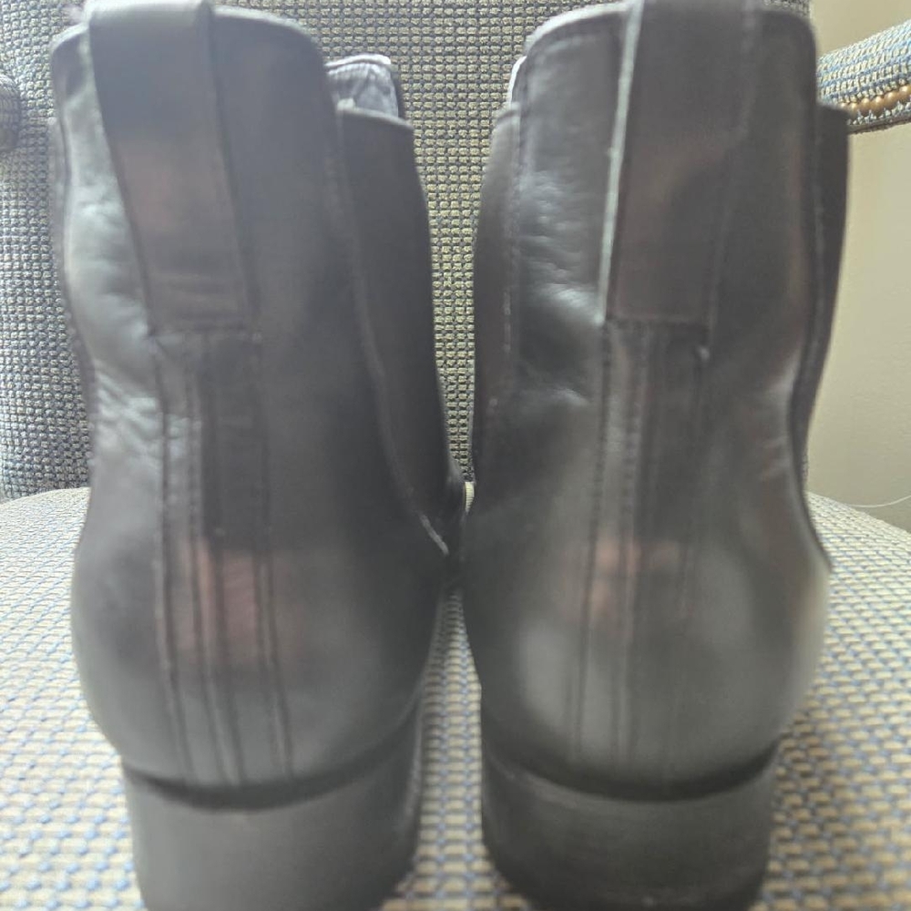 Tecovas Men's Black Leather Chelsea Boots - Picture 4 of 6